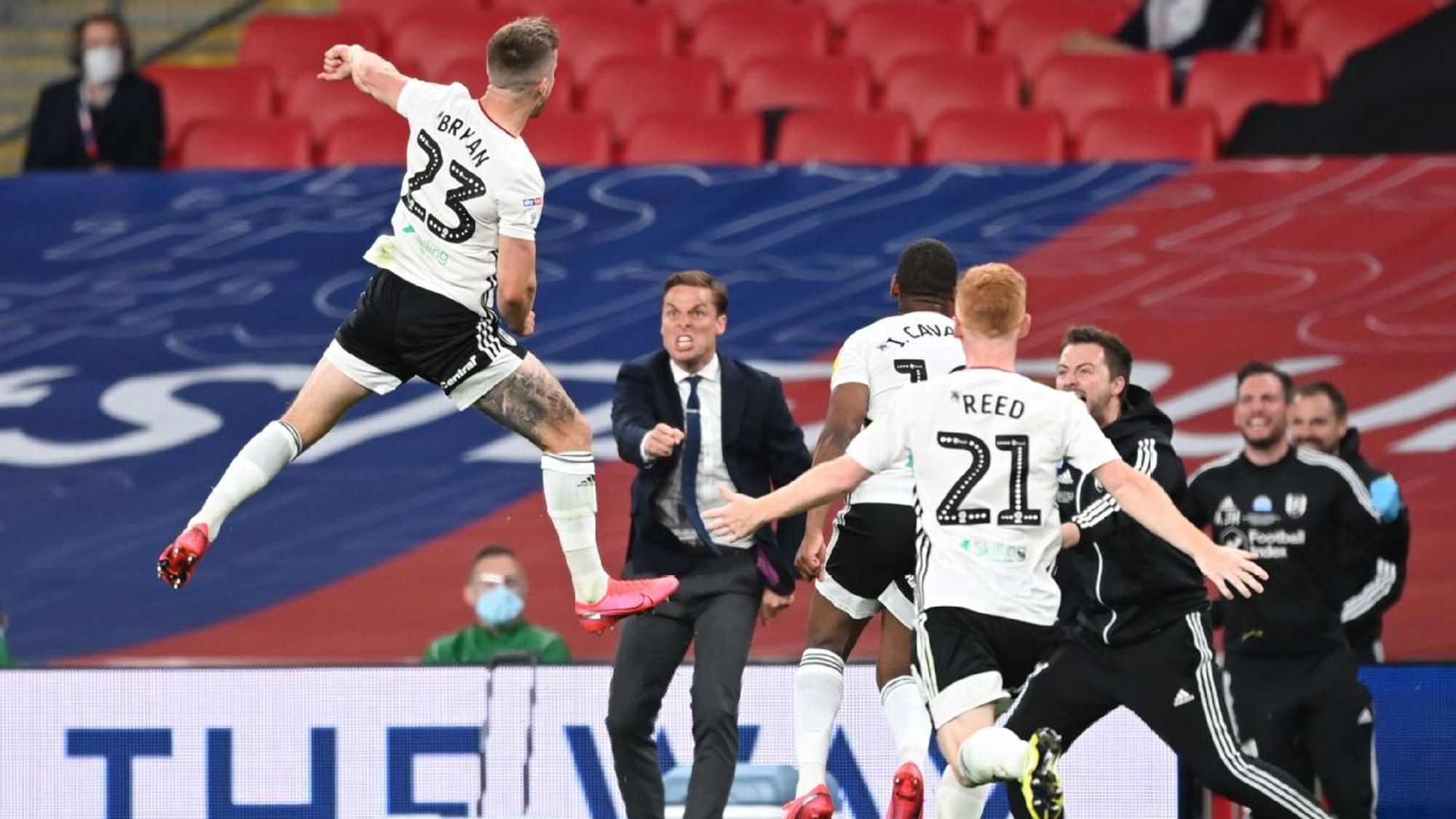 让裤袜爱上 让裤袜爱上